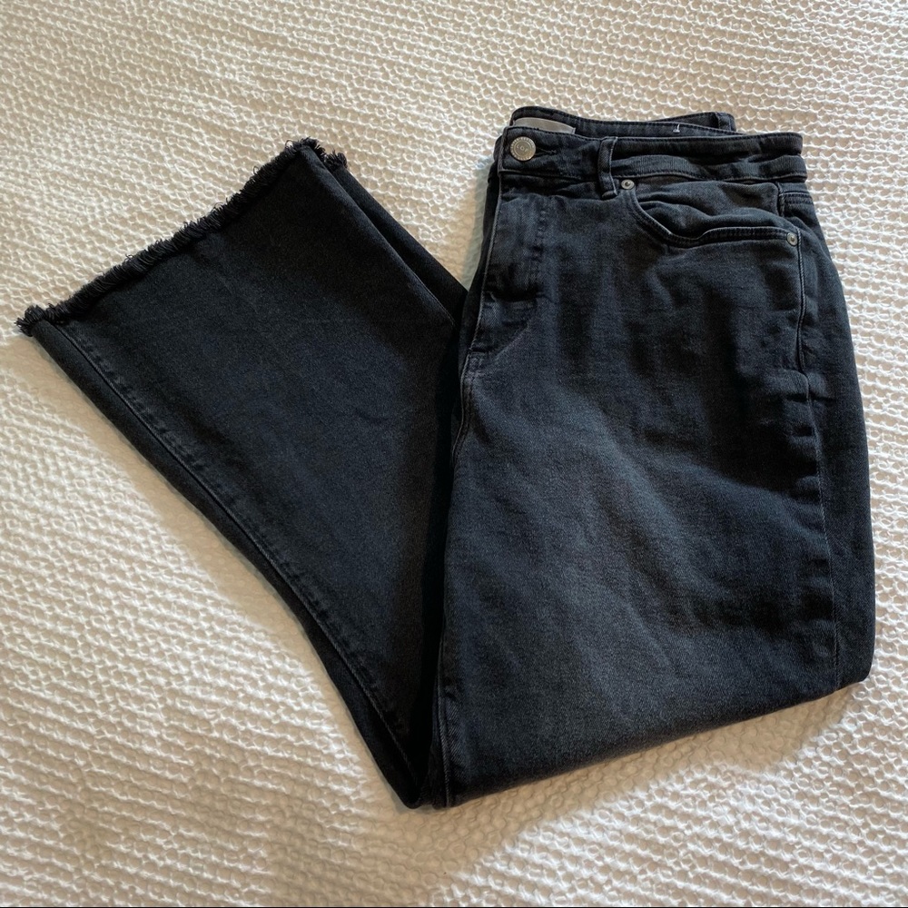 Loft High Waist Kick Crop Size 12/31 Washed Black Raw Fringe Hem